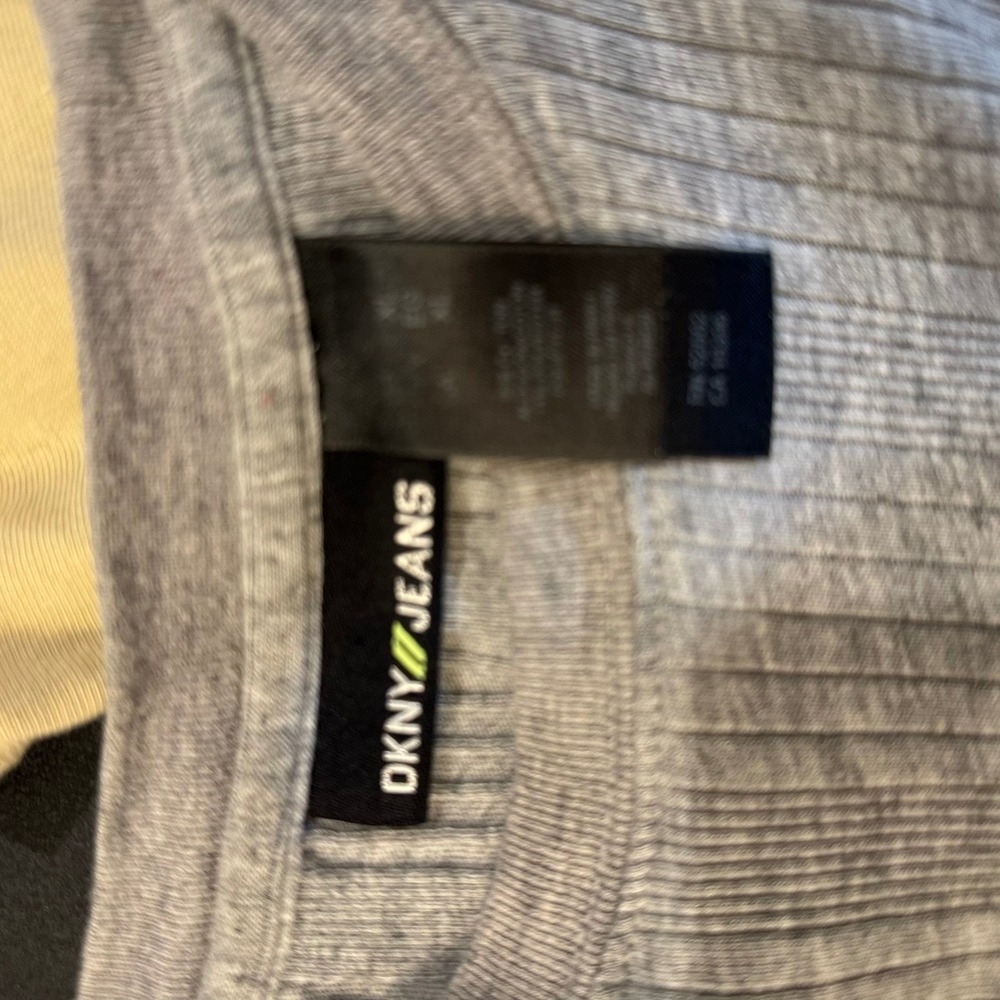 DKNY Jeans Mens Grey Ribbed Short Sleeve Crew Neck T-Shirt Size XL - Picture 6 of 6